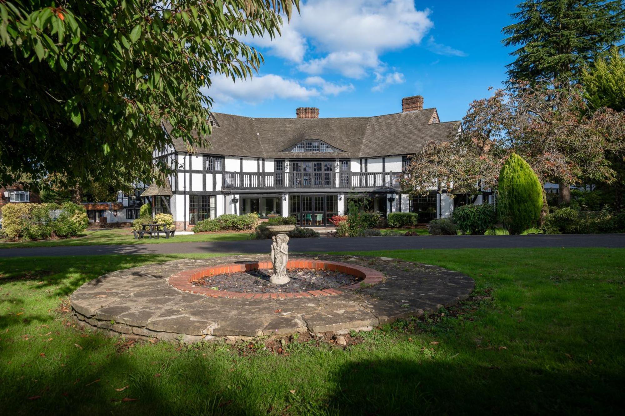 Thatchers East Horsley Dış mekan fotoğraf