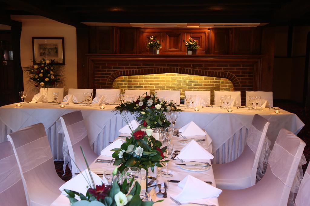 Thatchers East Horsley Dış mekan fotoğraf